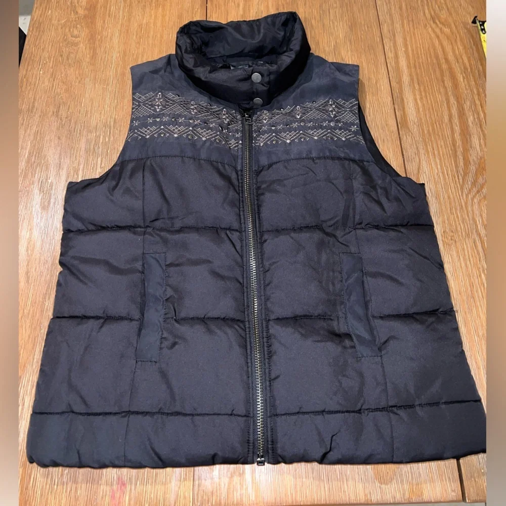 Miss Me Black Studded Embroidered Puffer Vest Size Large Southwestern Y2K